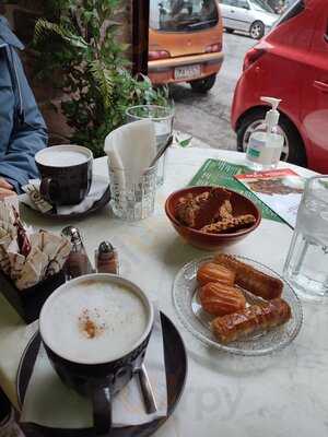 Kekkos Traditional Cafe And Pastry