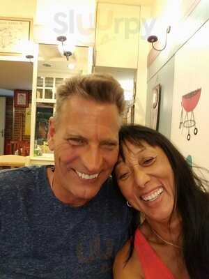 Ακαδημιας Μπριζολακια