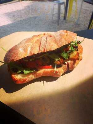 Holy Moly Coffee & Burger