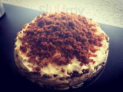 Holy Moly Coffee & Burger