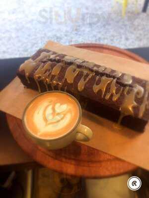 Holy Moly Coffee & Burger