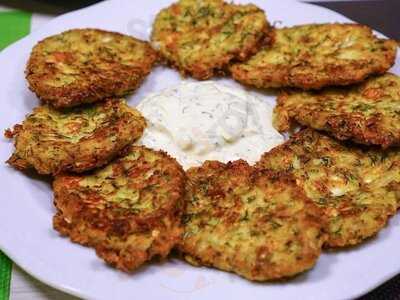 Eatwith: Marina Of Athens