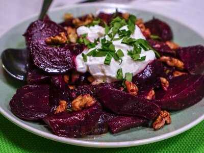 Eatwith: Marina Of Athens