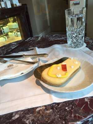 Gb Corner Gifts & Flavors