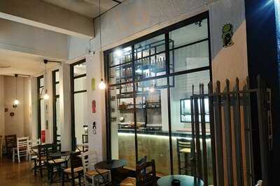 Παλαιστινα Μεζε μπαρ