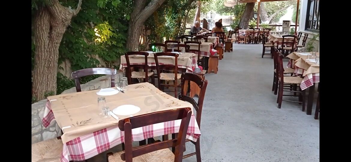 Σύλλαμος Ταβέρνα