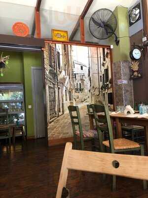 Το στέκι της Κυπριάδου