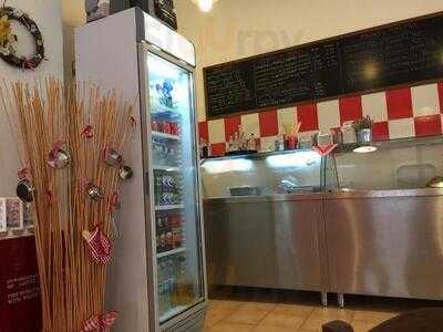 Η Kουζινα Tης Μαμας