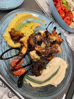 Το Παραδοσιακόν