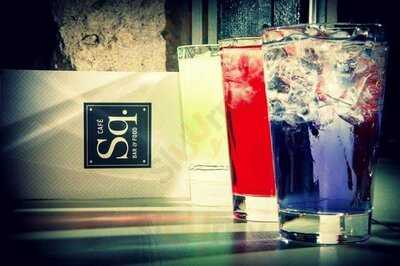 Sq. Cafe Bar & Food