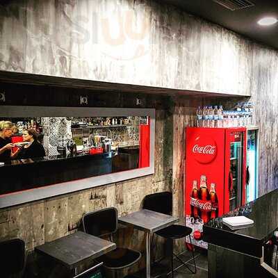 Foinikas Coffee & Food