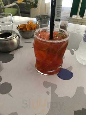 Alle-koukou Cafe Bar & Restaurant