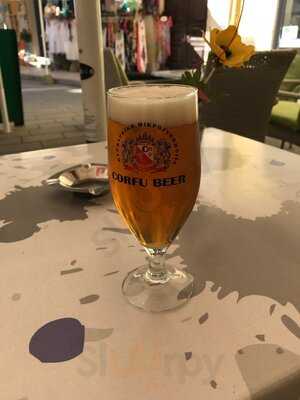 Alle-koukou Cafe Bar & Restaurant