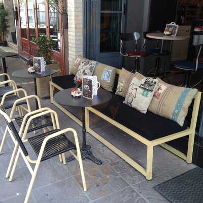 Spir.to Coffee & Bar