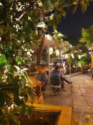 Πηνελόπη & Μνηστήρες