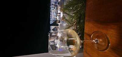 Naya Μπαρ Εστιατοριο