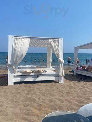 Naya Μπαρ Εστιατοριο