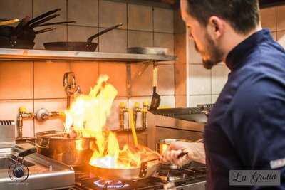 Πίτσα La Grotta