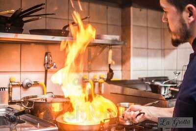 Πίτσα La Grotta