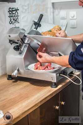 Πίτσα La Grotta