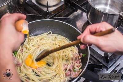 Πίτσα La Grotta