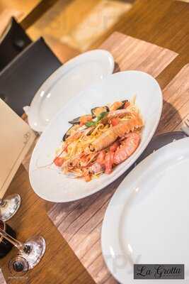 Πίτσα La Grotta