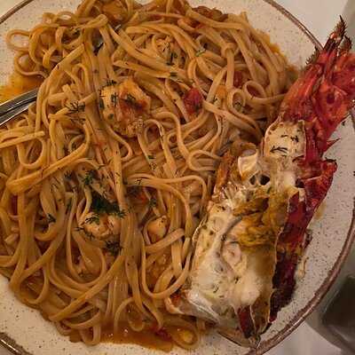 Η Παλαιά Ταβέρνα Του Ψαρά