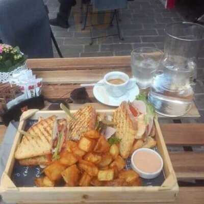 Twins Double Trouble