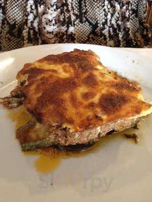 Lime Pool Bar And Grill