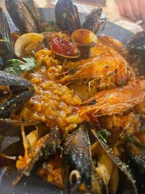 Pergola Restaurant Taverna