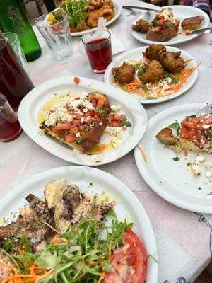 Pergola Restaurant Taverna