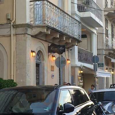 Tesoro Mio Bistro - Wine Bar