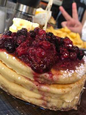 Εστρέγια Άθενς