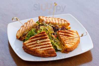 Χοροστάσιον