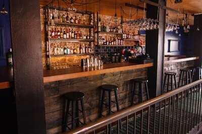 Χοροστάσιον