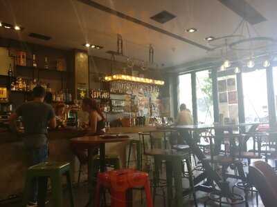 Flamme Rouge Cycle Καφέ Μπάρ