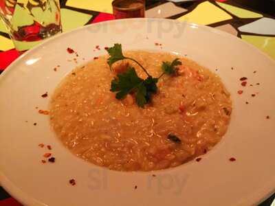 Κλωστήριον