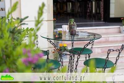 Viral All Day Cocktail Bar