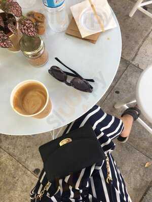 Flat White Artisan Cafe