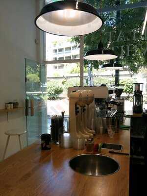 Flat White Artisan Cafe