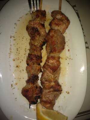 Ταβέρνα Ψησταριά Η Μάσα