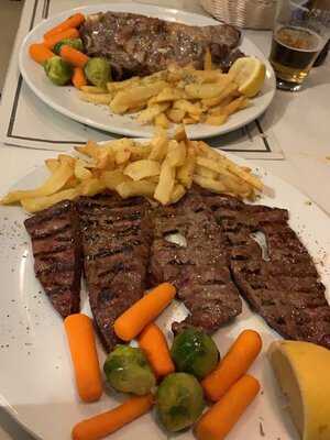 Ταβέρνα Ψησταριά Η Μάσα