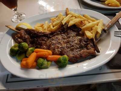 Ταβέρνα Ψησταριά Η Μάσα