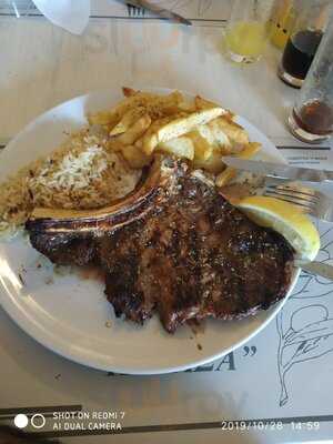 Ταβέρνα Ψησταριά Η Μάσα