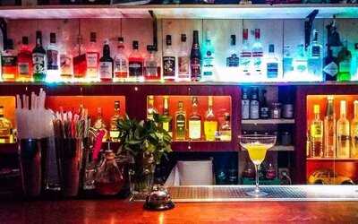 Σπιρτόκουτο Cocktail Bar