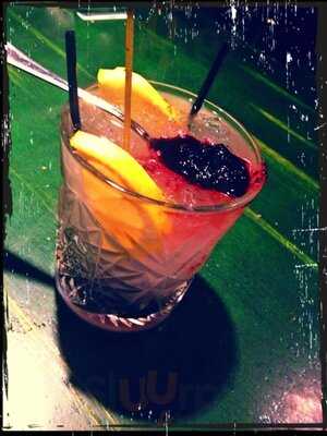 Σπιρτόκουτο Cocktail Bar