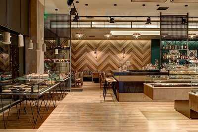 Νούσιας Premium