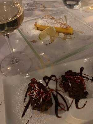 Χρύσα Χρύσα