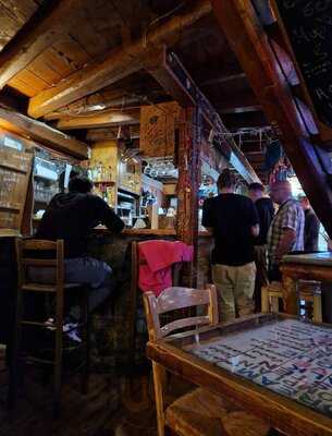 Καφενείον το 111