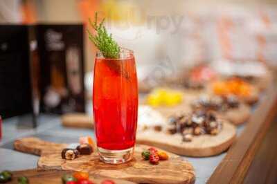 Lazaris Distillery & Artisan Sweets Brand-store